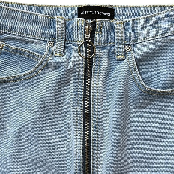 Pretty Little Thing Light Wash High Waist Midi Denim Skirt Front Zip US Size 2 - Picture 4 of 8